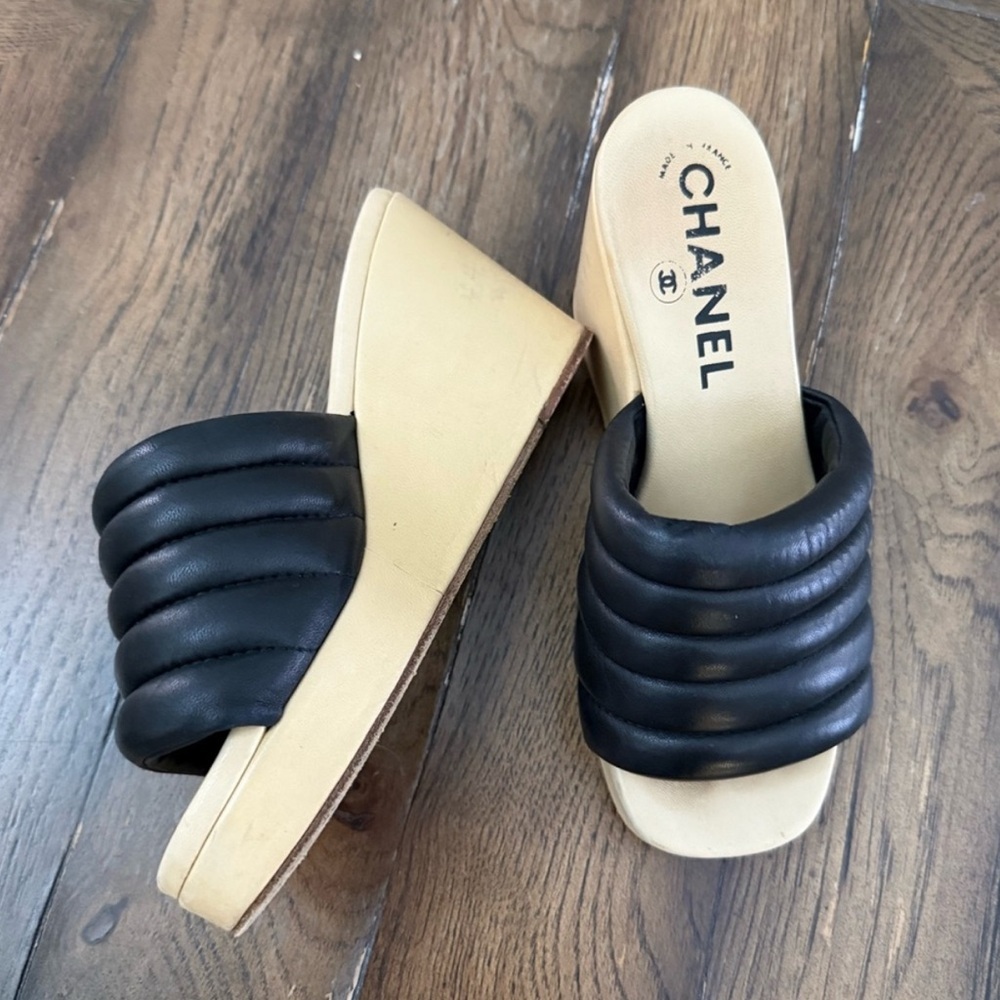 Authentic Chanel Black Leather Women's Wedge Sandals - Picture 4 of 8